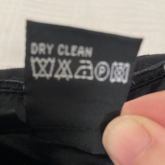 ETCETERA black and off white skirt, size 6 - Picture 8 of 9